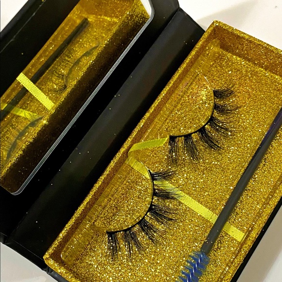 3d mink lashes (medium) - Picture 2 of 3